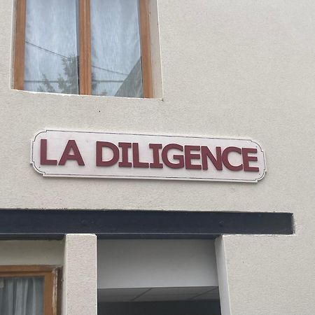 Le Carrosse, La Diligence, Centre Saint Jean De Losne Tarif 2Pers 1 Chambre, Tarif 4 Pers 2 Chambres Esterno foto